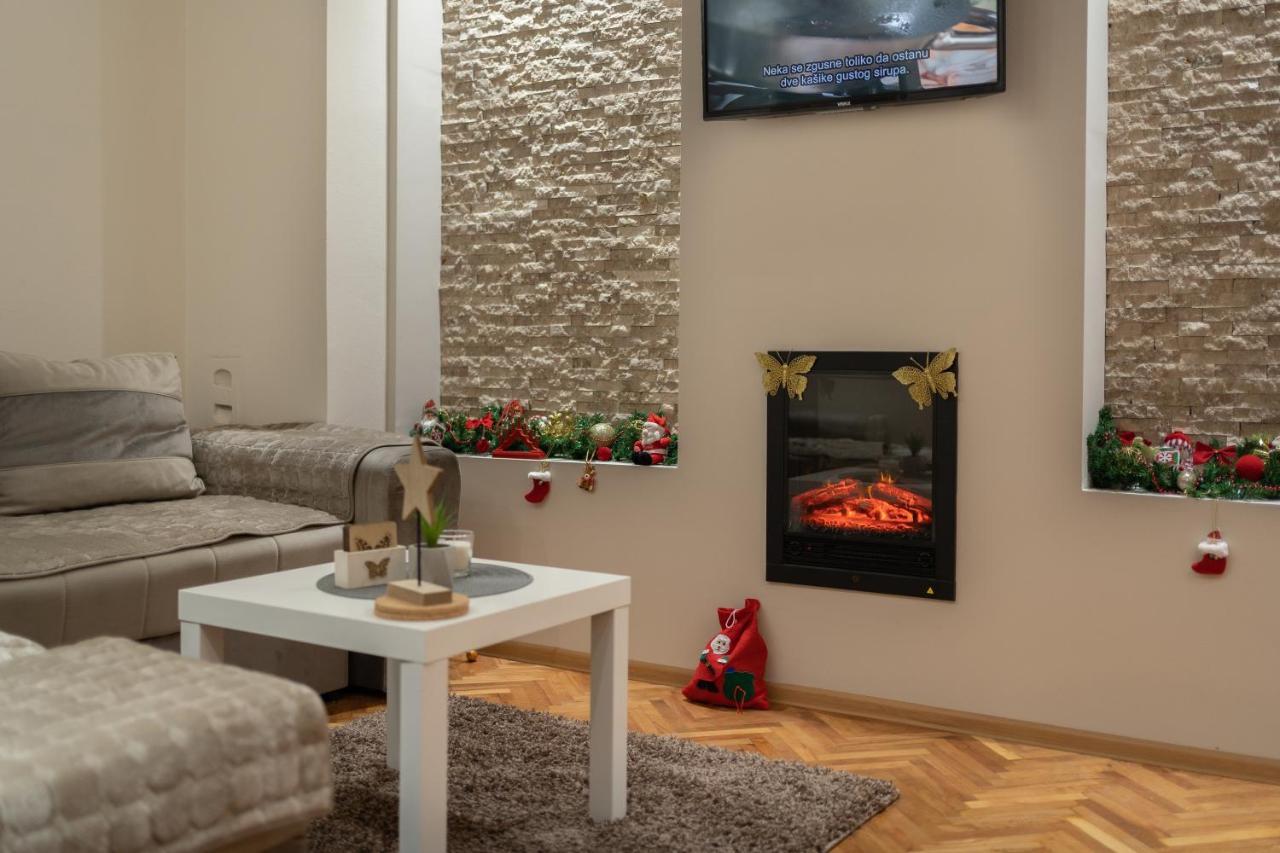 Gold Apartman Versec Kültér fotó