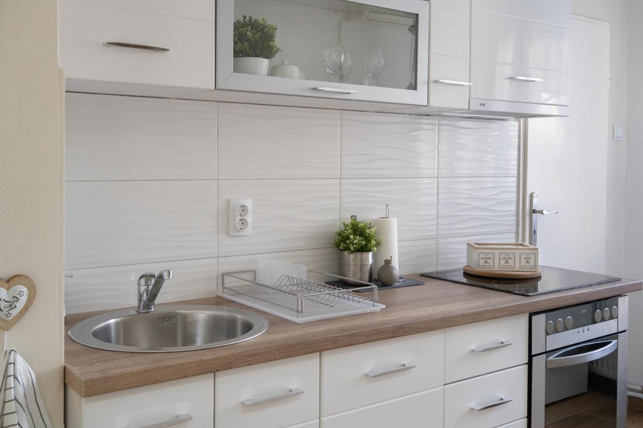 Gold Apartman Versec Kültér fotó