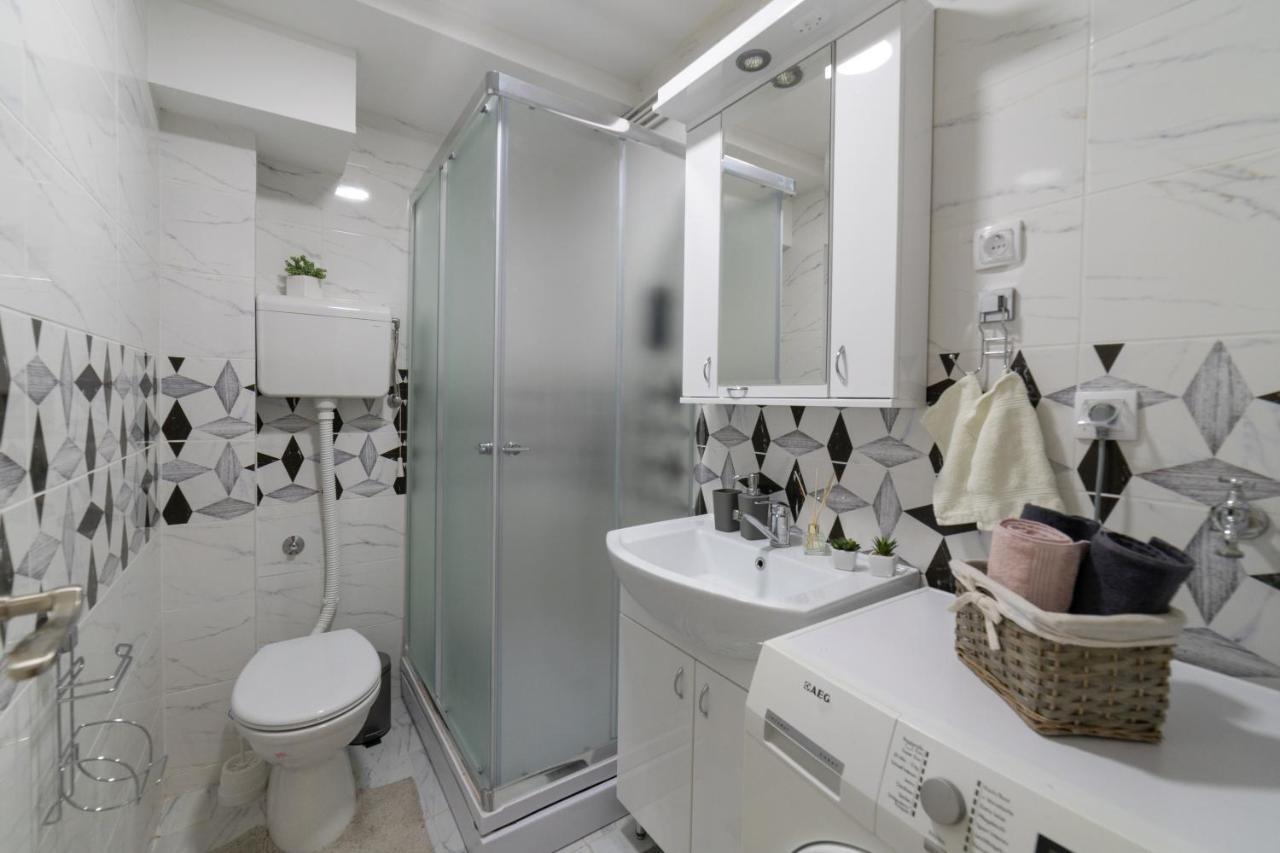 Gold Apartman Versec Kültér fotó