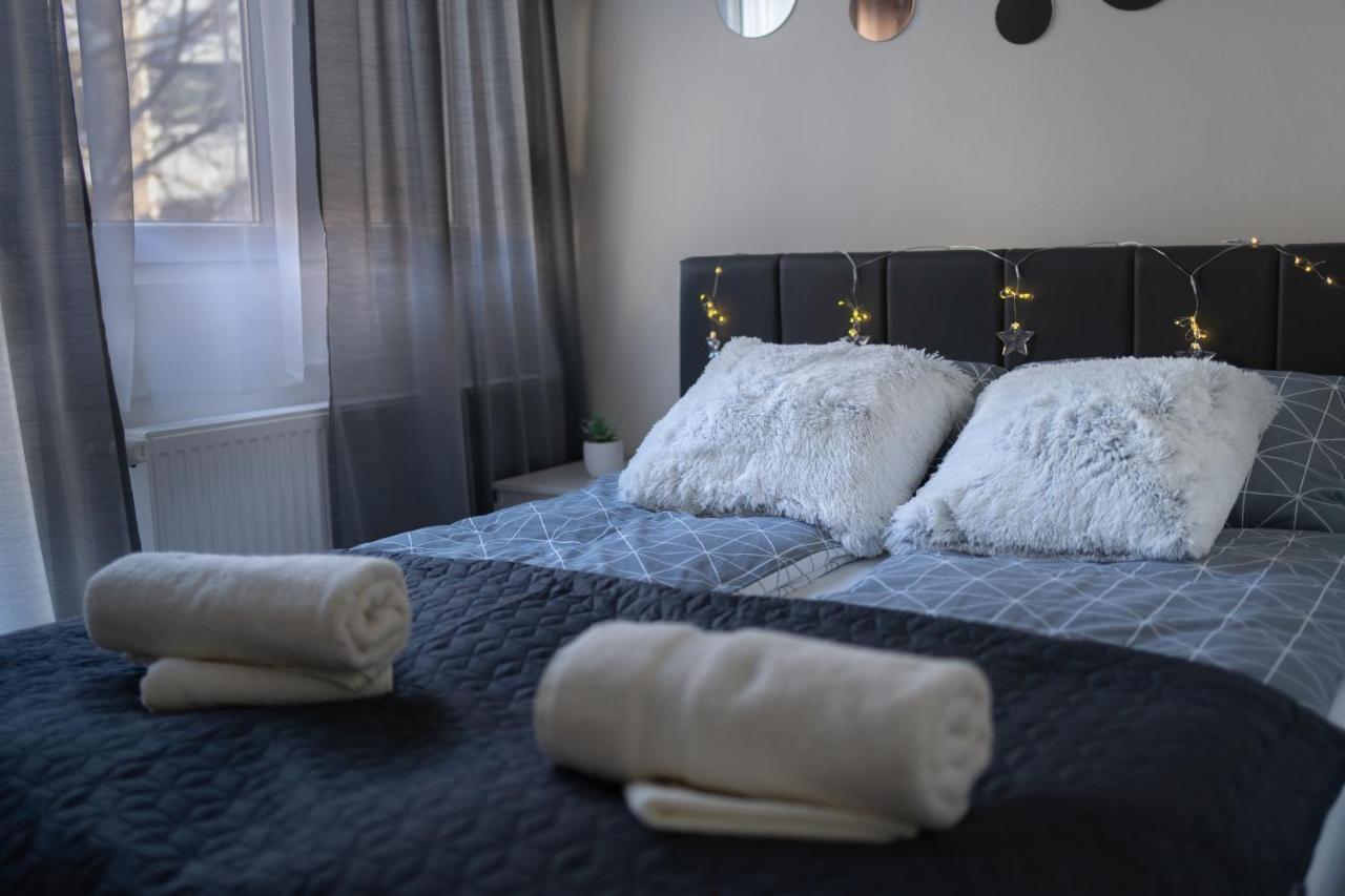 Gold Apartman Versec Kültér fotó