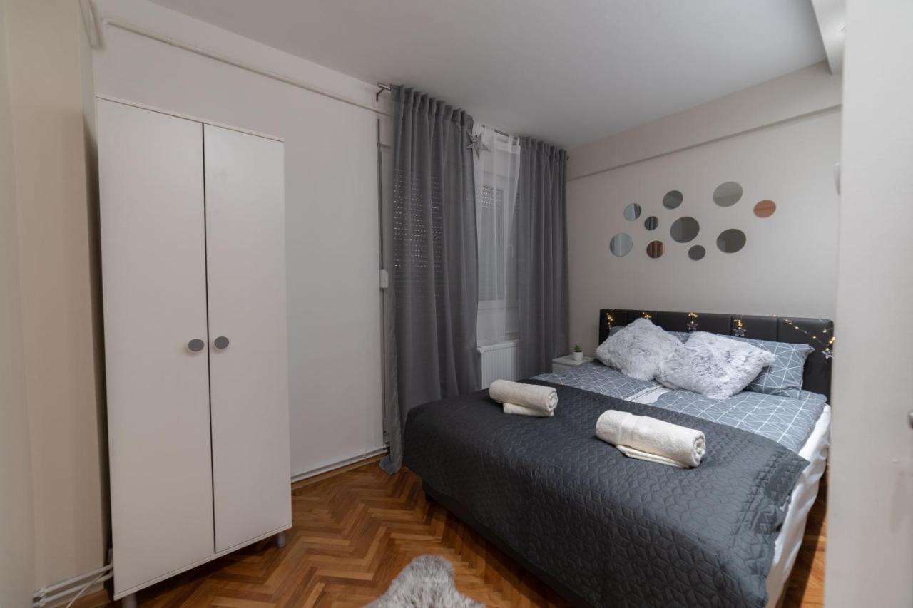 Gold Apartman Versec Kültér fotó
